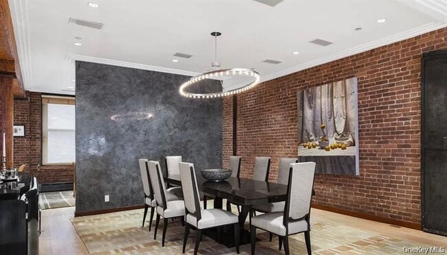 Building Photo - 500 Greenwich St