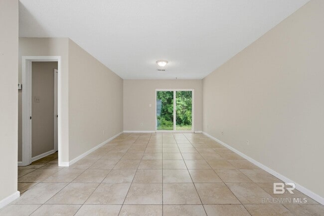 Building Photo - 6413 Schoel Ln
