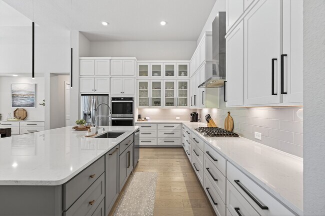 Building Photo - 10561 Lake Palmetto Dr