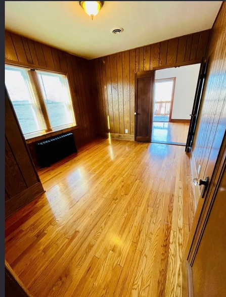 Building Photo - 5164 Goethe Ave