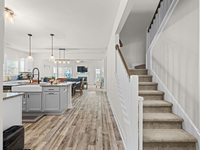 Building Photo - Mimosa Bay Beauty