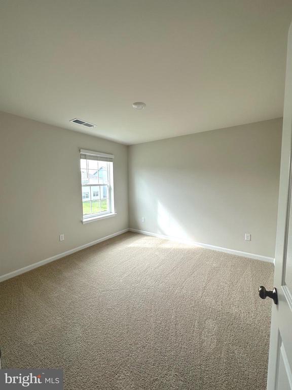 Building Photo - 124 Charing Cross Dr
