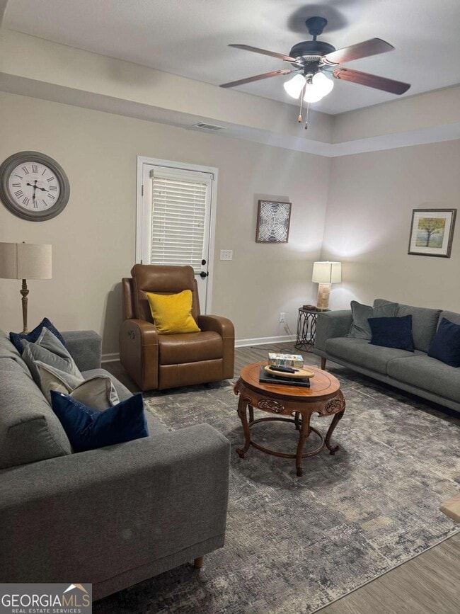 Building Photo - 114 Jaybee Dr