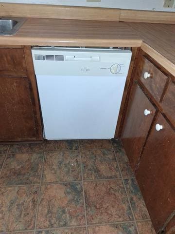 Building Photo - 120 W Heron St