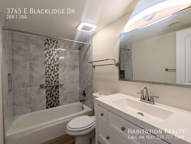 Building Photo - 3745 E Blacklidge Dr