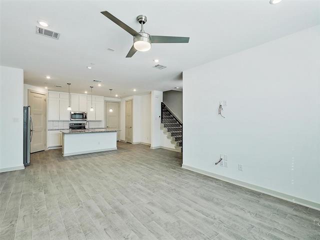 Building Photo - 563 Eiseley Dr