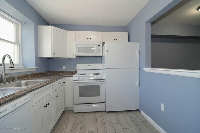 Building Photo - 207 E Winged Foot Ct