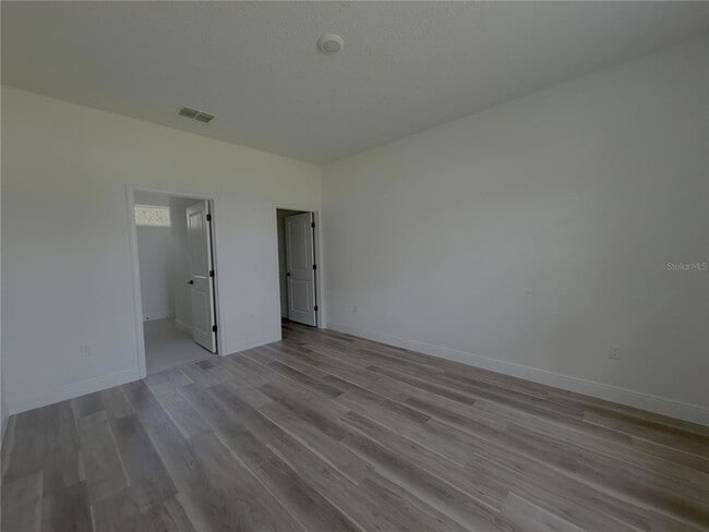 Building Photo - 5221 SW 115th Loop