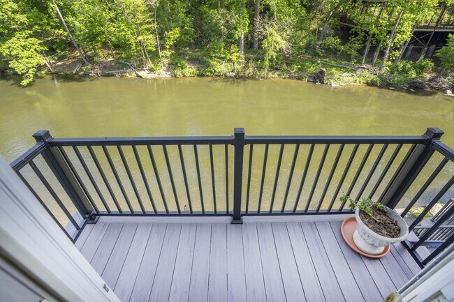 Building Photo - 118 Bancroft Mills Rd