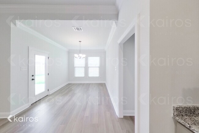 Building Photo - 103 Aubergine Ln.