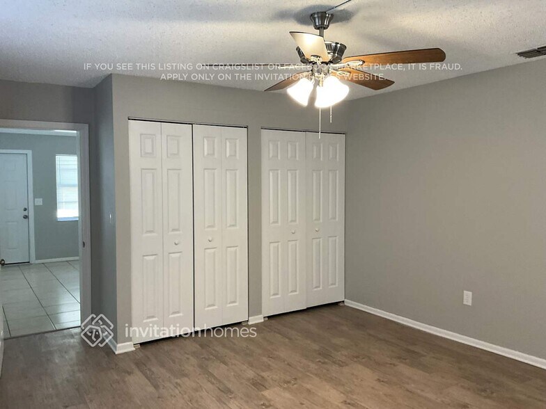 Building Photo - 603 67th Ave Terrace W