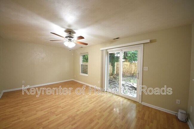 Building Photo - 5321 Bayside Rd