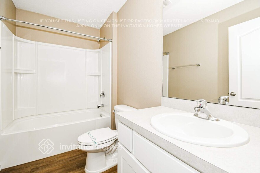 Building Photo - 2344 Oak Stream Dr