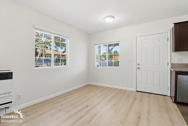 Building Photo - Cozy 2Bdm 1Ba Home in the Mountain View Neighborhood