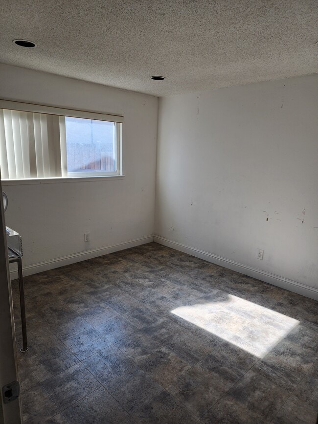 Building Photo - 5962 E Pontiac Way