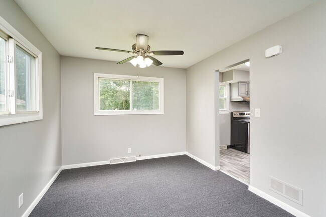 Building Photo - Charming 3-Bed Home with New Kitchen, Fresh Finishes & Big Backyard on a Quiet Dead-End Street