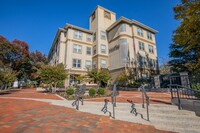 Building Photo - Stunning 2 BA/2BA Condo in Rockville!