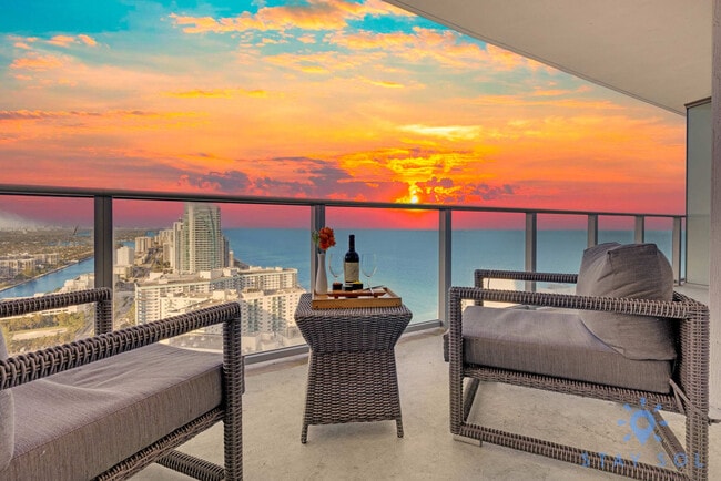 Building Photo - 4111 S Ocean Dr