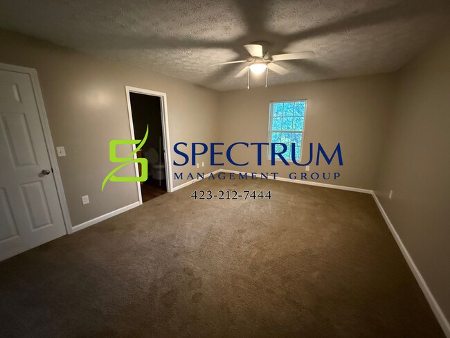 Building Photo - 3 bedroom, 2 bathroom home in White Pine
