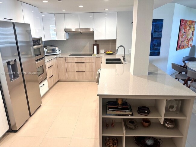 Building Photo - 170 Ocean Ln Dr