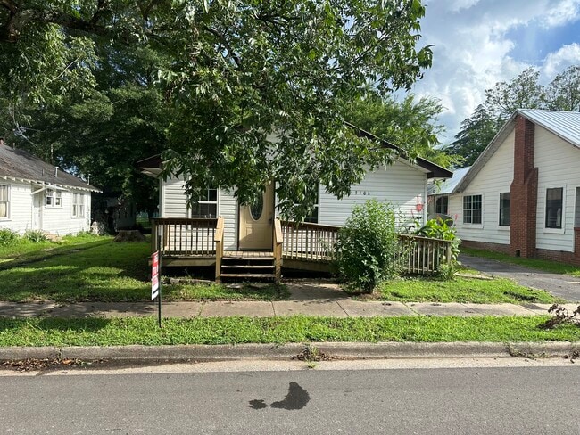 Building Photo - 3106 W Meighan Blvd