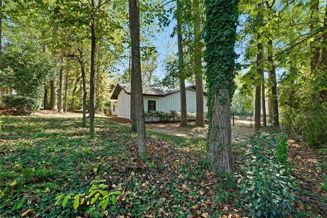 Building Photo - 4832 Valley View Ct