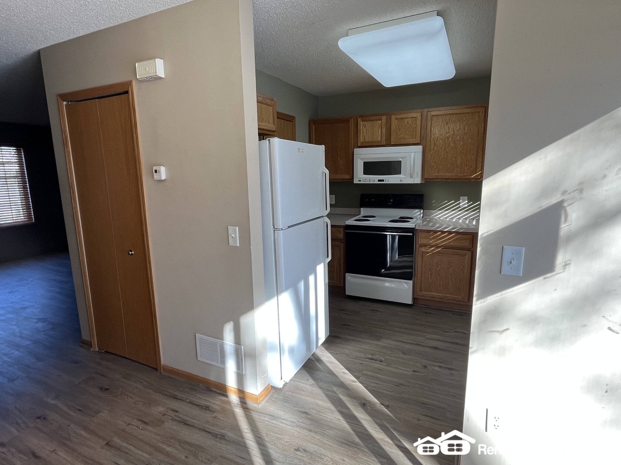 Building Photo - 16477 Timber Crest Dr SE