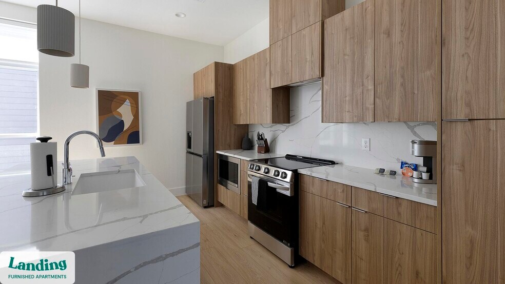 Building Photo - 2206 Arroyo Ave