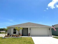 Building Photo - 851 Alminar Ave SE