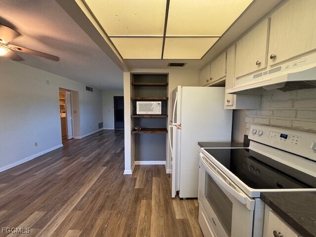 Building Photo - 5917 Littlestone Ct