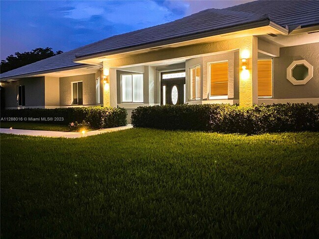 Building Photo - 7101 Holatee Trail