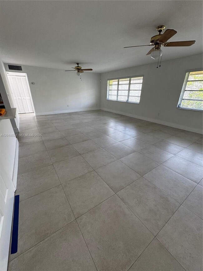 Building Photo - 5401 SW 77th Ct