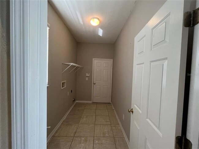 Building Photo - 17930 Cunningham Ct