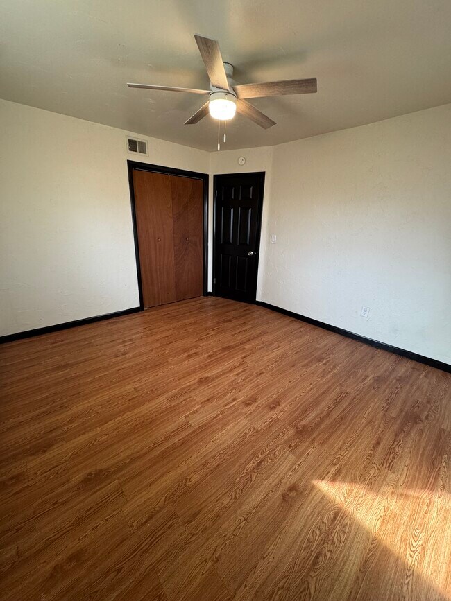 Building Photo - 145 Ann Arbor