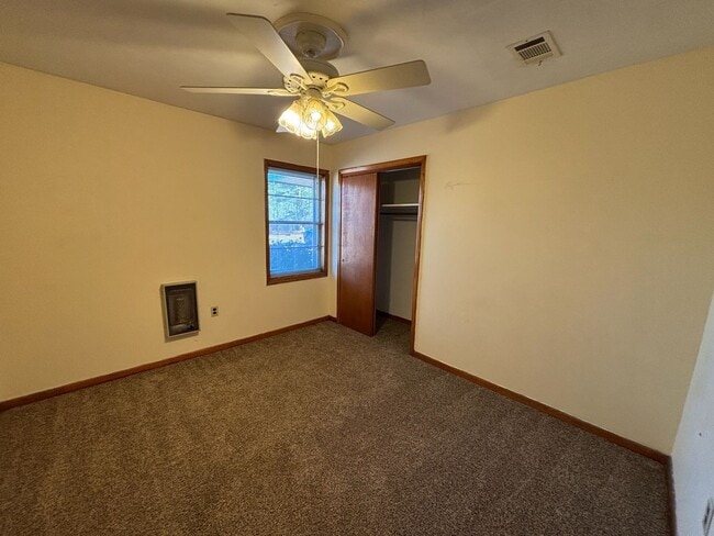 Building Photo - Wonderful Home With Lots Of Charm. Located in Seale Alabama!