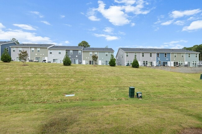 Building Photo - 3063 Spline Cir