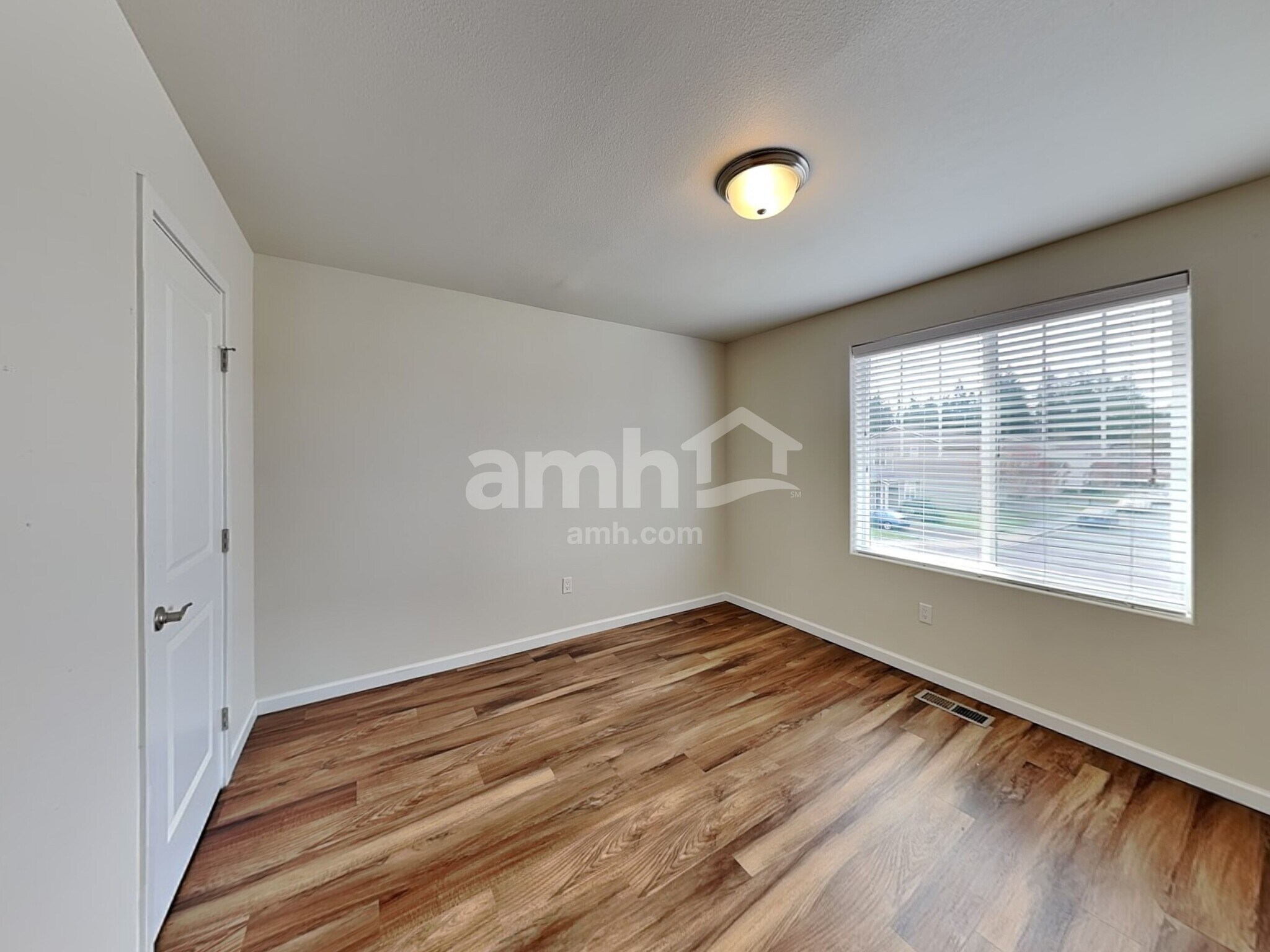 Building Photo - 9128 NE 167th Ct