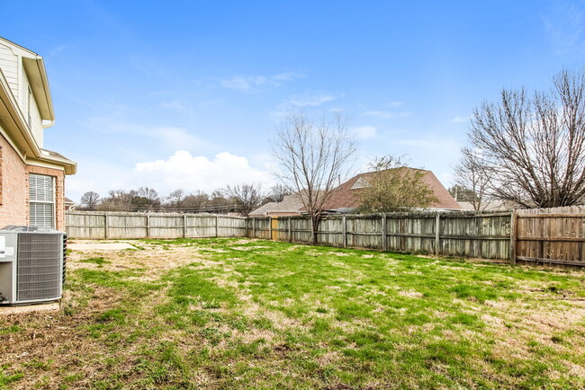 Building Photo - 7882 Milestone Dr