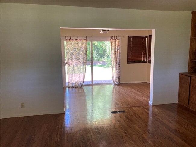 Building Photo - 26907 Indian Peak Rd