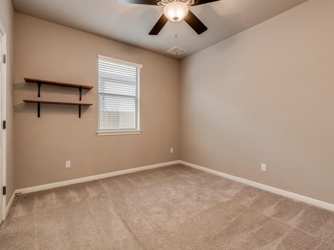 Building Photo - 2104 Granite Hill Dr