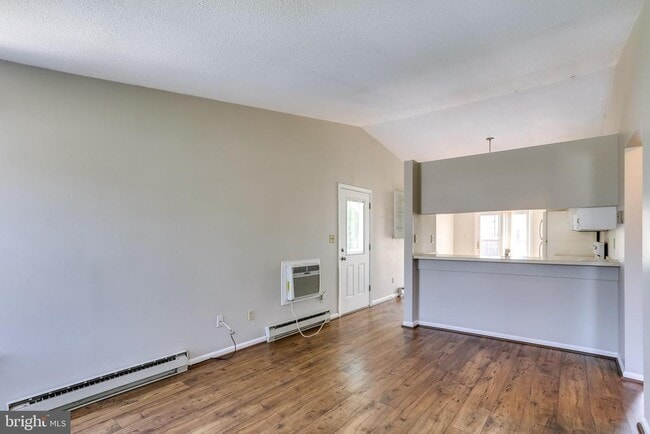 Building Photo - 816 Chadwick Cir