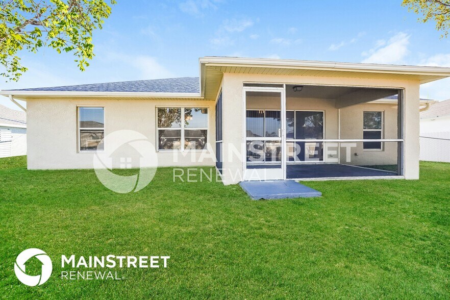 Building Photo - 916 NW 15th Ave