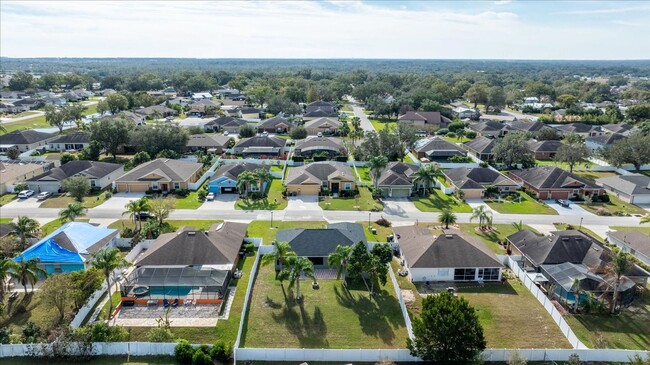 Building Photo - Beautifully remodeled home is situated in ...