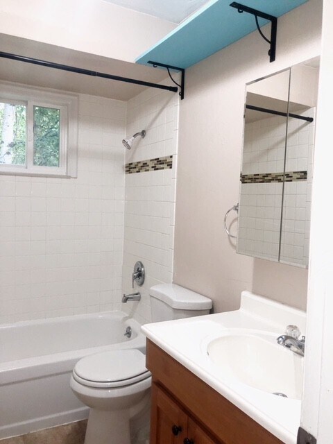 Building Photo - 2803 Aspen Dr