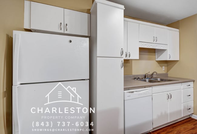 Building Photo - 2318 Applebee Way