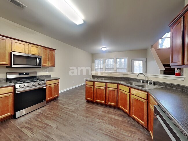 Building Photo - 2551 Fieldview Way