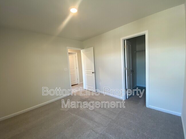 Building Photo - 1472 Forkhorn Dr