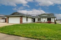 Building Photo - Walking distance to Joiner Park; GREAT corner lot home in Lincoln CA