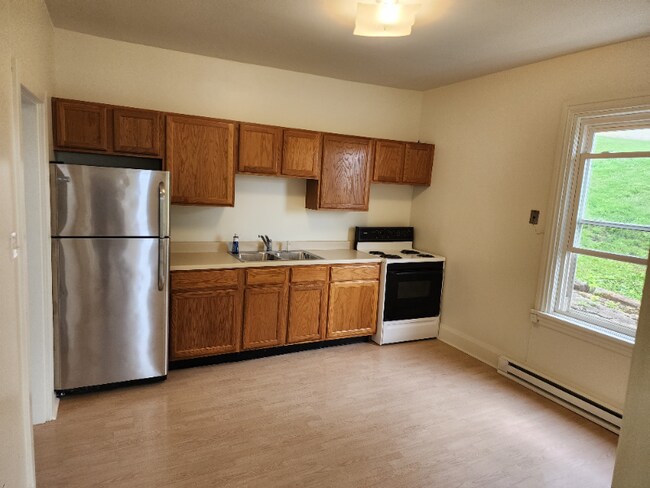 Building Photo - 309 Strasburg Ave