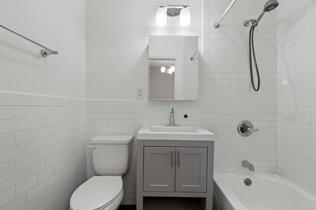 Building Photo - 29 Milton Ave